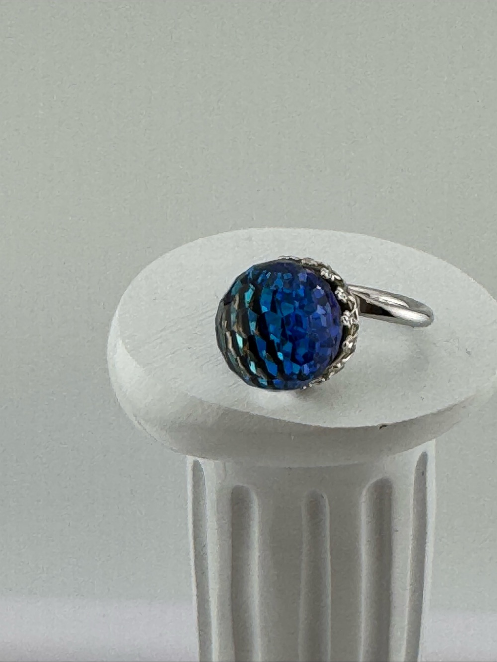 Vintage Sarah Coventry Rare Silver Ring with Deep Bermuda Blue Faceted Orb-1970